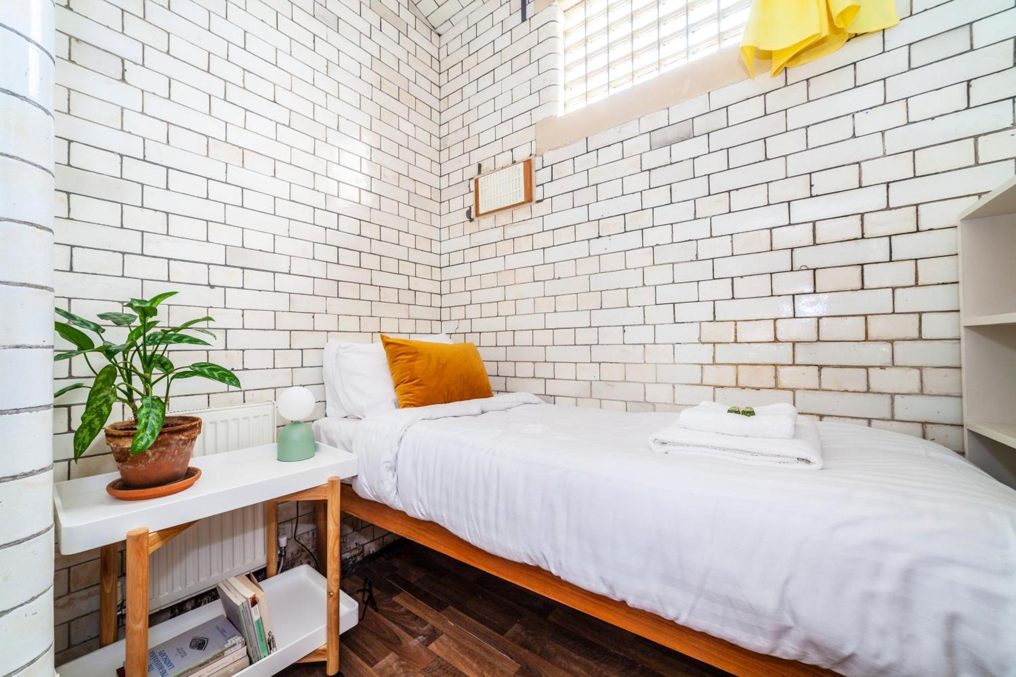 Lotus Guesthouse London Ngoại thất bức ảnh